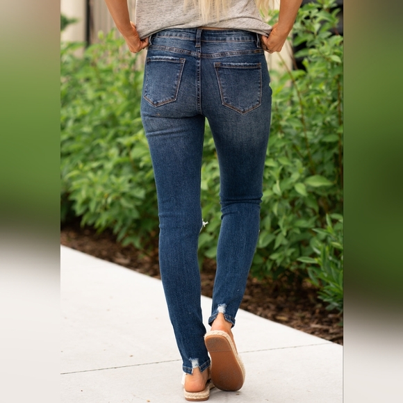 KanCan Austin Mid-rise Destructed Skinny Jeans 26 - Picture 3 of 10